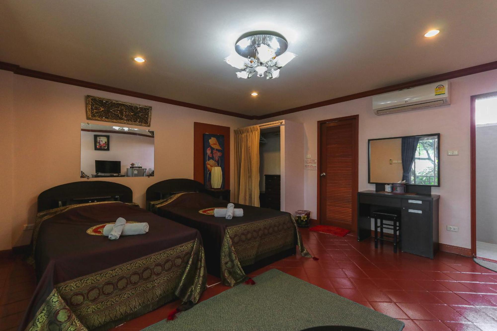 Hotel The Phen House HHQ Exterior foto