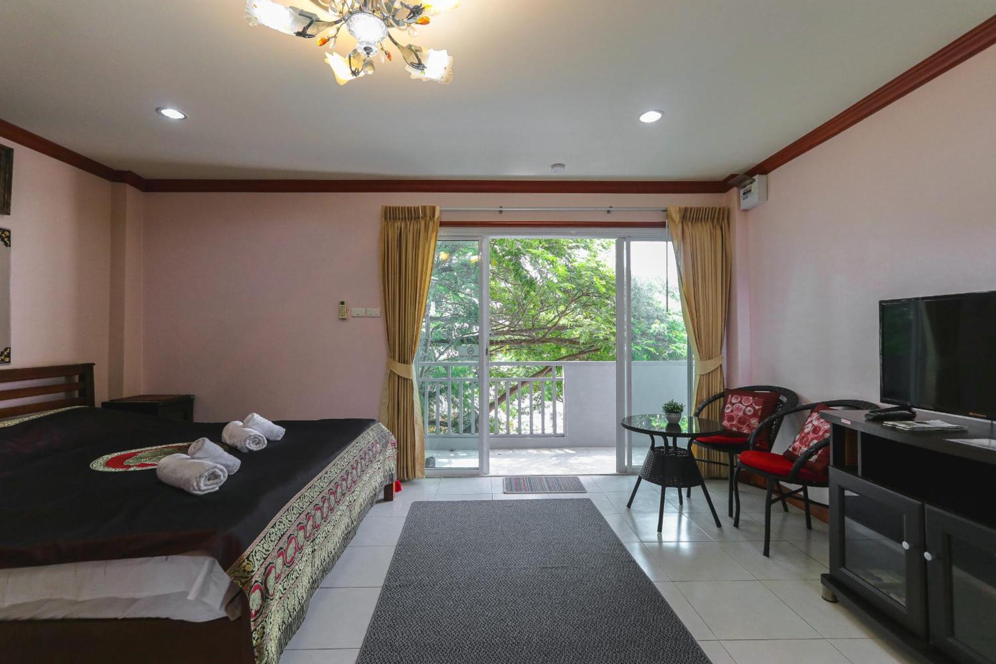 Hotel The Phen House HHQ Exterior foto